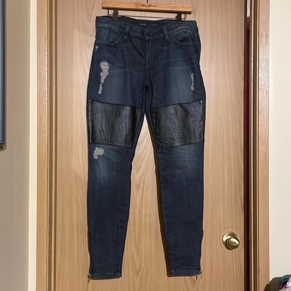 Guess Jeans, black leather knee pads, Zippered legs